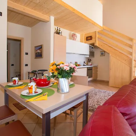 Ulivi Apt.7 *